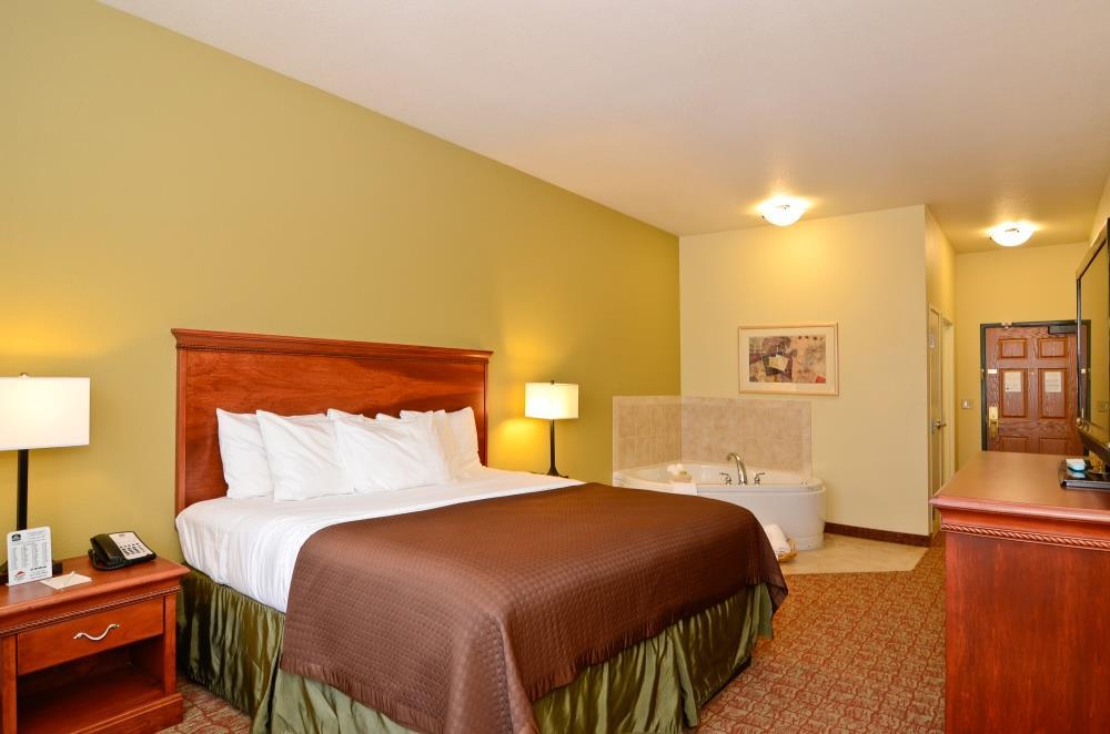 Heritage Hotel And Suites Dickinson Quarto foto
